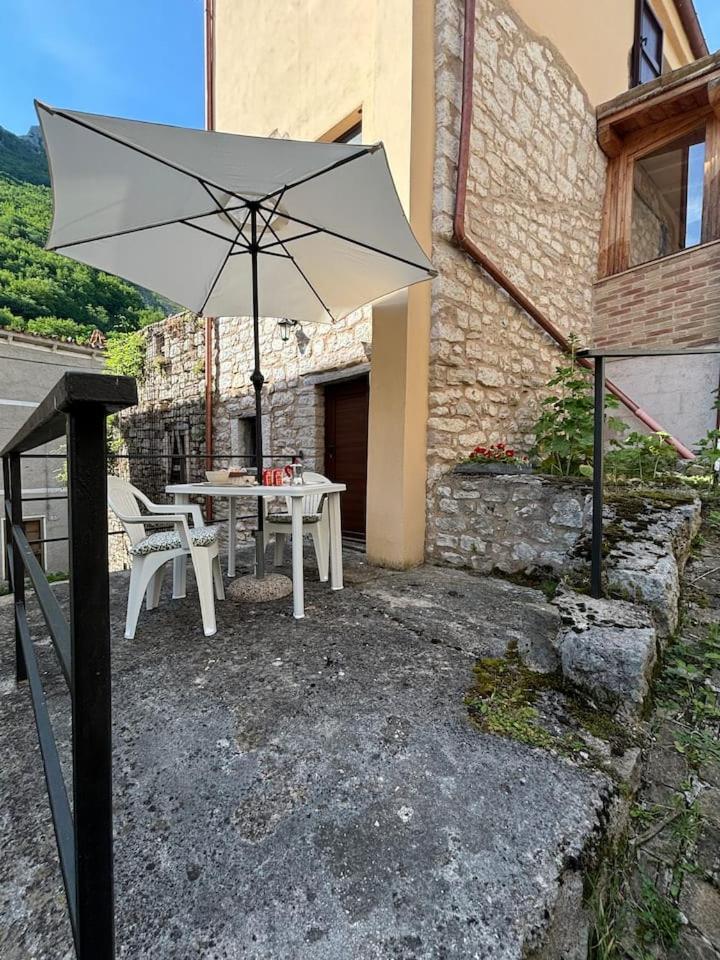 Casa Vacanze L'Arco Di Fondarca Cagli Exteriör bild